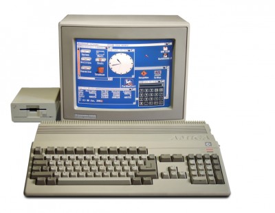 Console Commodore Amiga 500 et Lecteur de Disquettes - Commodore
