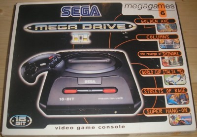 Console MegaDrive II et Mega Games 6 Vol. 1 en boîte  - Megadrive