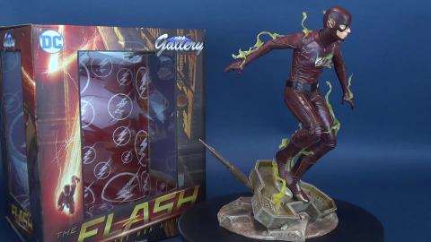 STATUE THE FLASH GALLERY 2